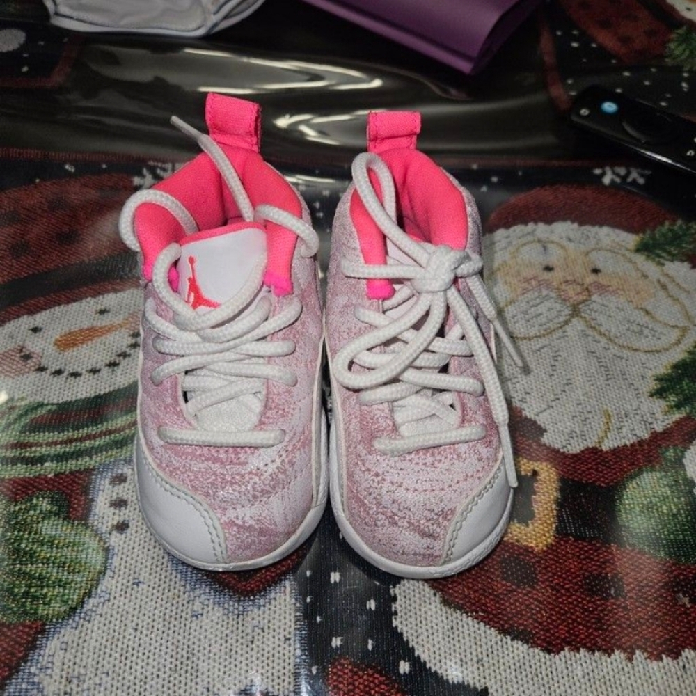 Kids Retro 6s